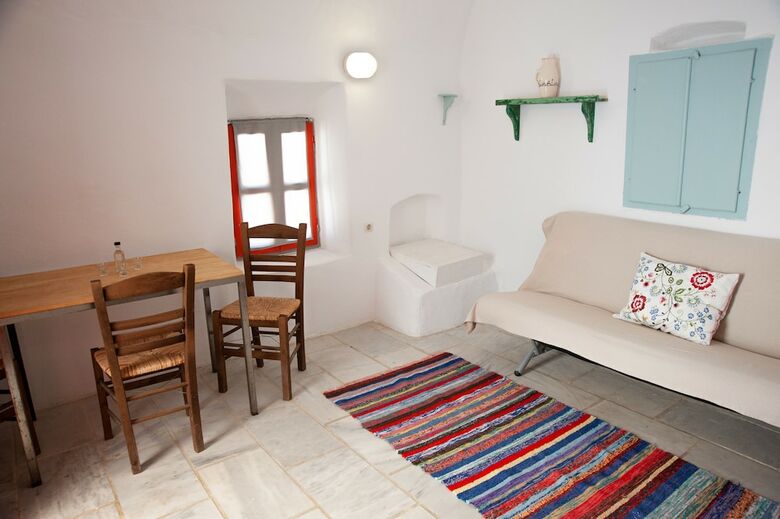 Apartamentos Mesana Traditional Stone Houses