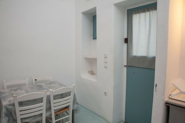 Apartamentos Mesana Traditional Stone Houses