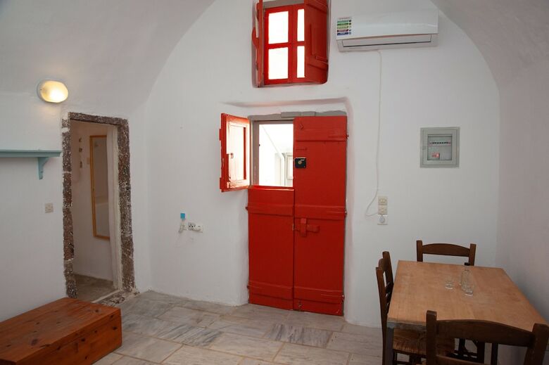 Apartamentos Mesana Traditional Stone Houses