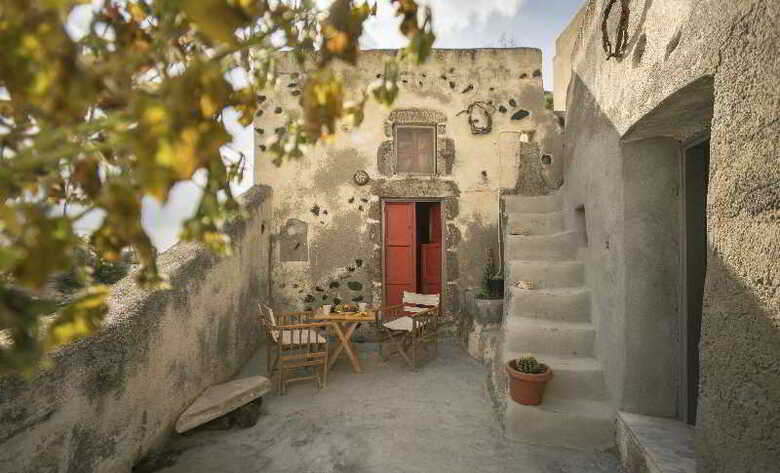 Apartamentos Mesana Traditional Stone Houses