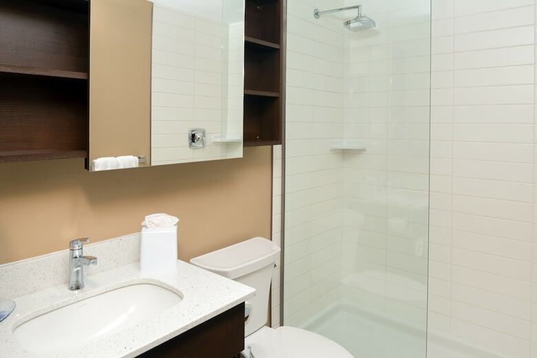 Hotel Microtel Inn & Suites By Wyndham Red Deer