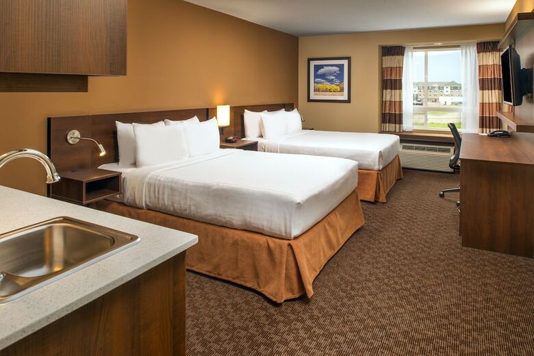Hotel Microtel Inn & Suites By Wyndham Red Deer