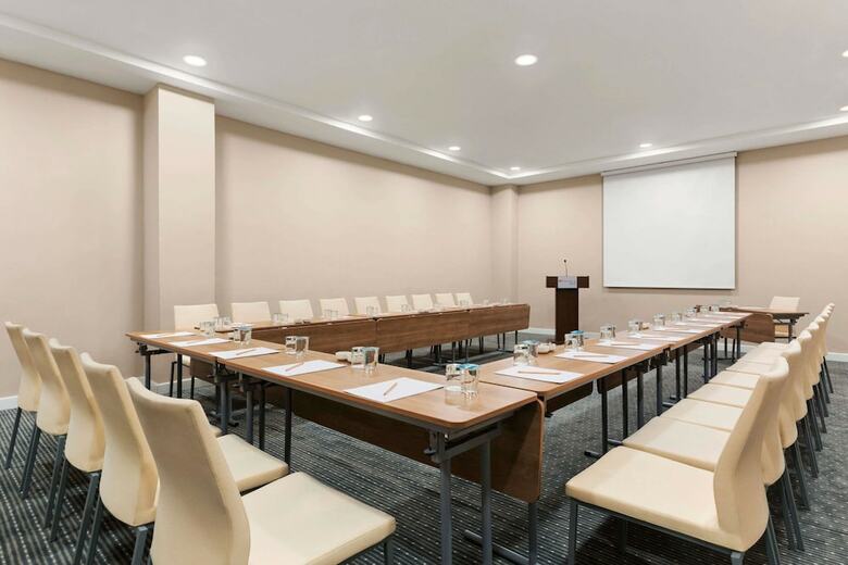Hotel Ramada Encore By Wyndham Istanbul Kartal