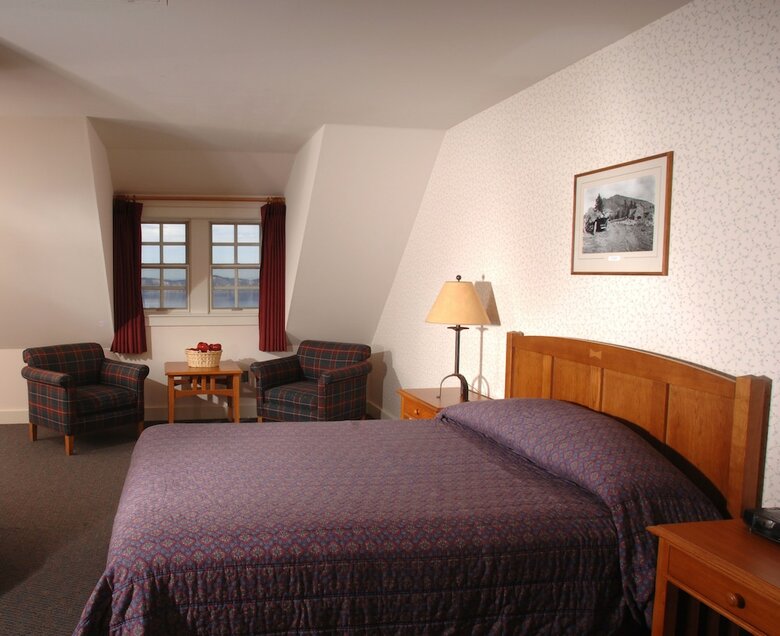 Hotel Crater Lake Lodge - Inside The Park