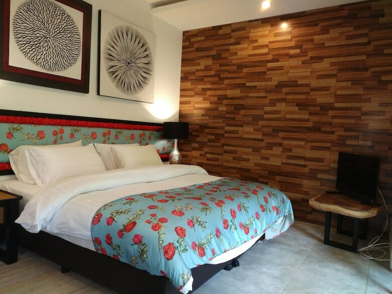 Hotel Baan Suan Residence