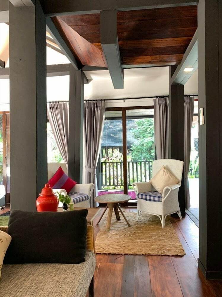 Hotel Baan Suan Residence