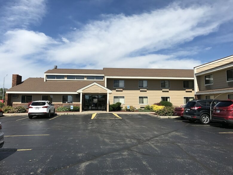 Hotel Americinn By Wyndham West Bend