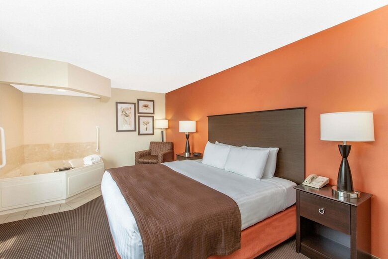 Hotel Americinn By Wyndham Ottumwa