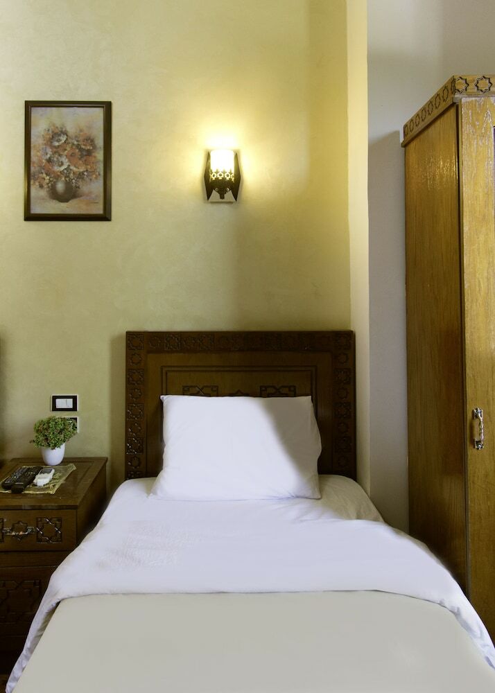 Hotel Minerva Downtown Hostel