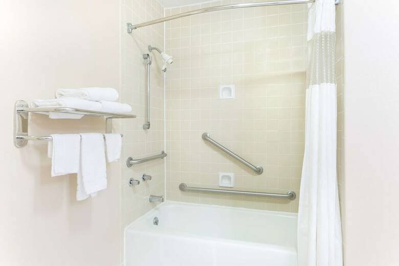Hotel Baymont By Wyndham Port Arthur