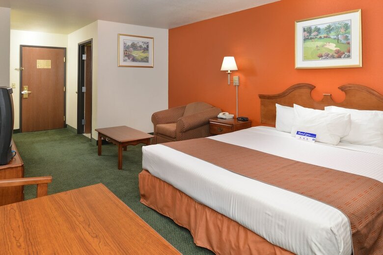 Hotel Star City Inn & Suites