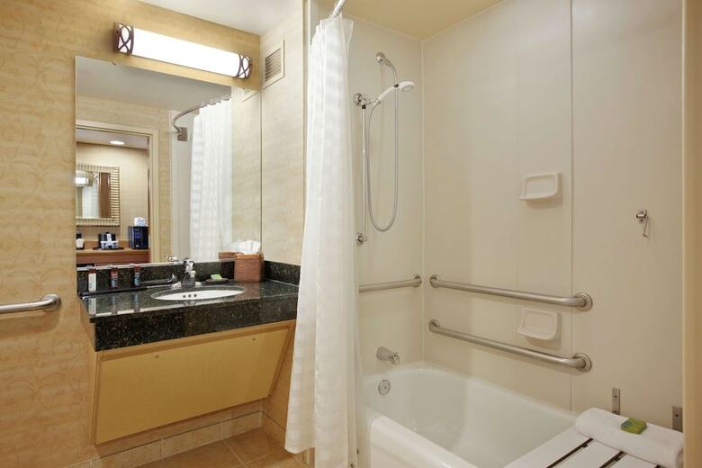 Embassy Suites By Hilton Hot Springs Hotel & Spa