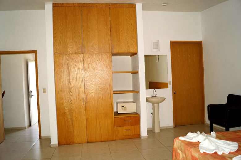 Hotel Sara Suites Ixtapa