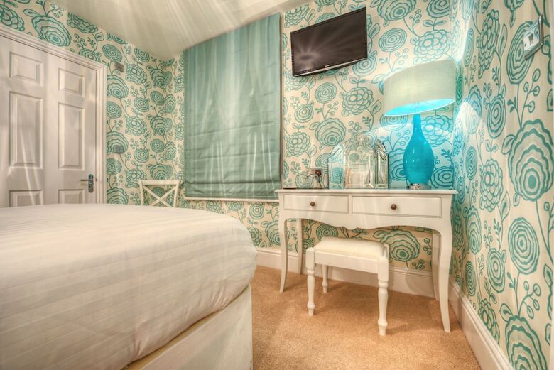 Number Four Boutique Hotel