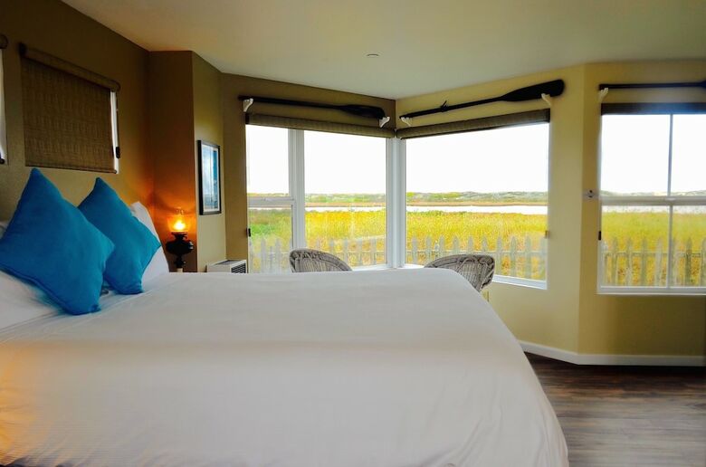 Bed & Breakfast Captain's Inn At Moss Landing