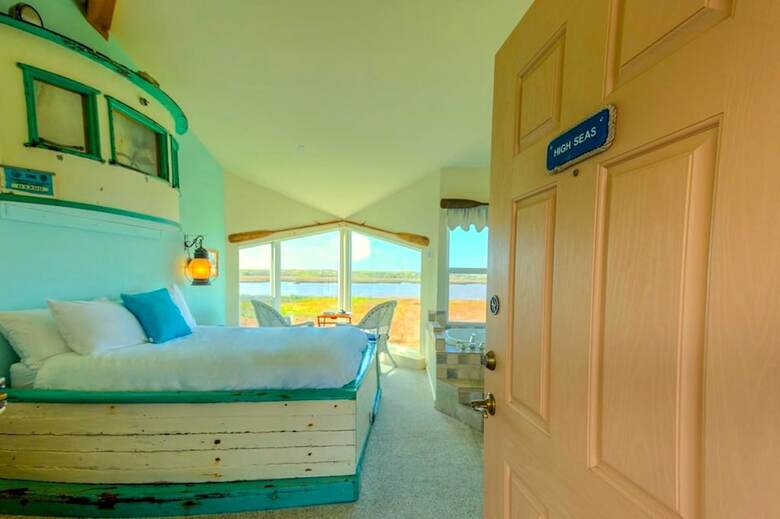 Bed & Breakfast Captain's Inn At Moss Landing