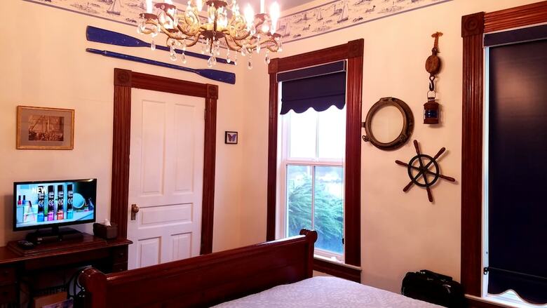 Bed & Breakfast Captain's Inn At Moss Landing