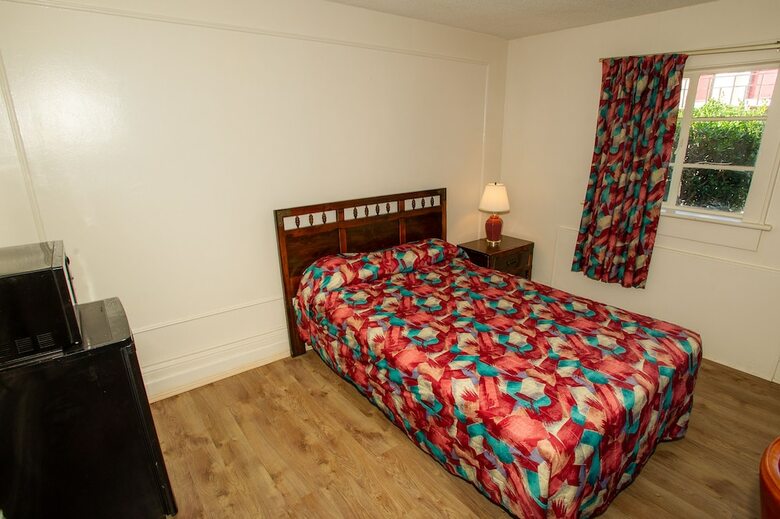 Motel Coach House