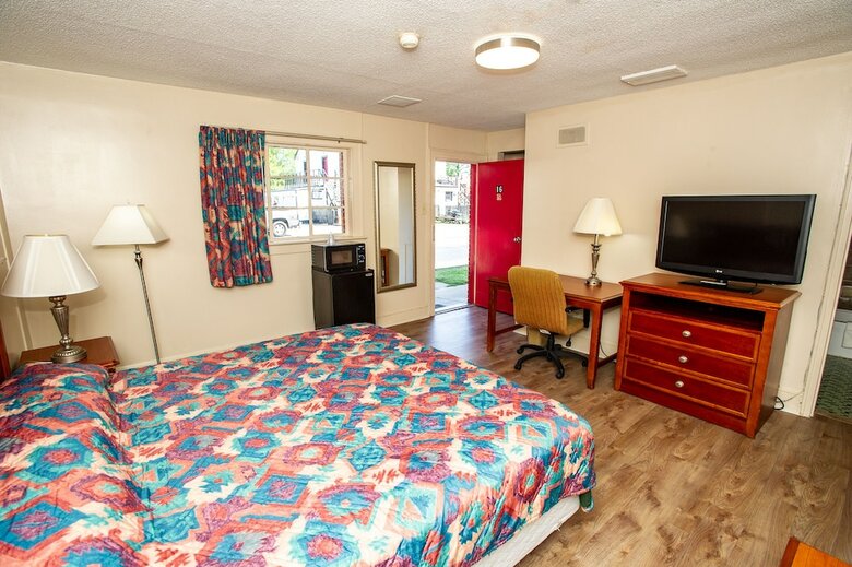 Motel Coach House