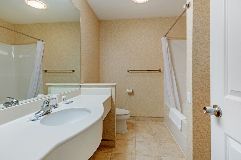 Ogunquit Hotel & Suites