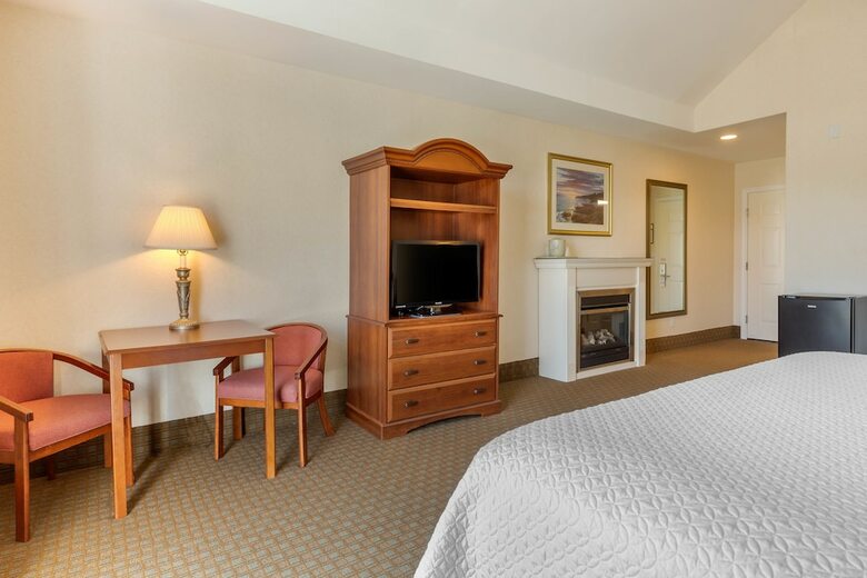 Ogunquit Hotel & Suites