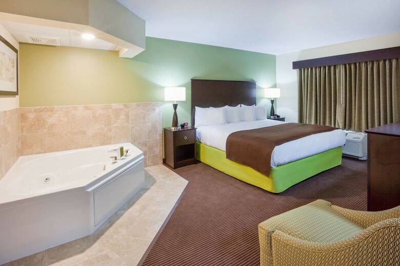 Hotel Americinn By Wyndham Hartford Sd