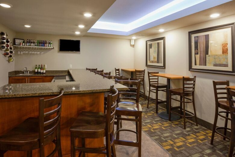Hotel Americinn By Wyndham Hartford Sd
