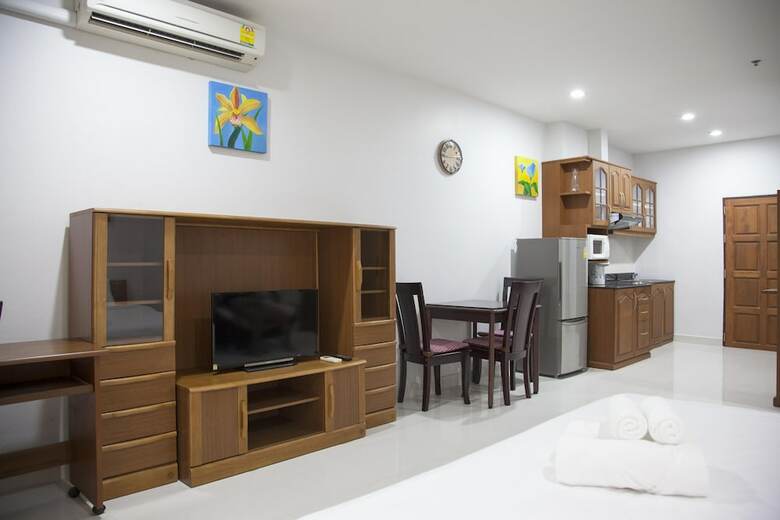 View Talay 3 Beach Apartments