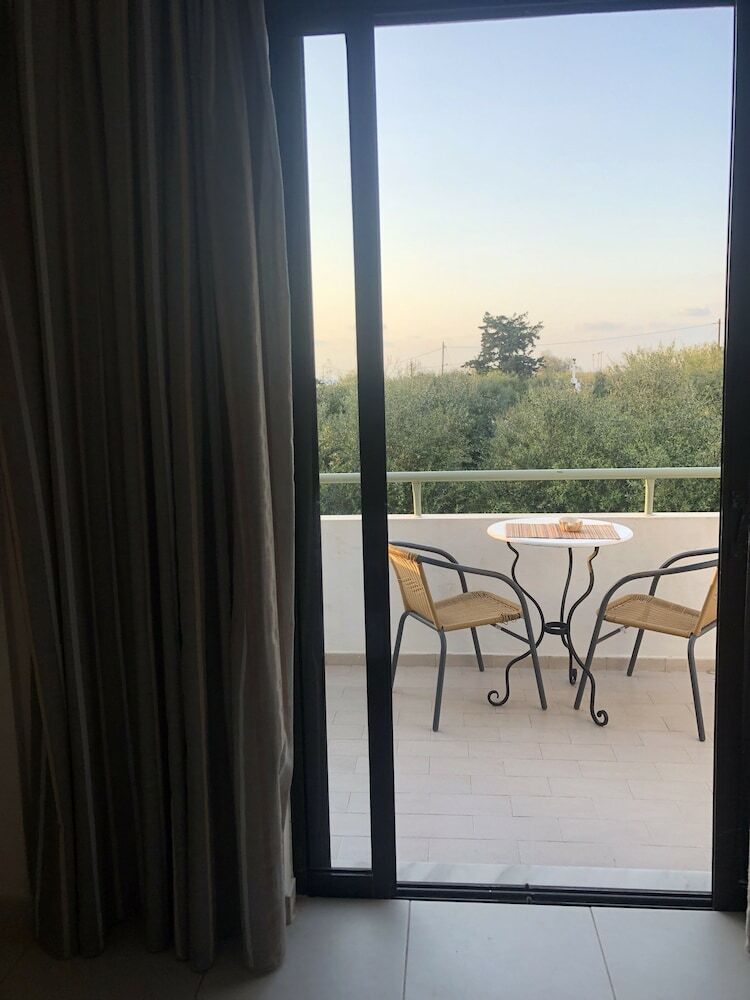 Oleander Apartments