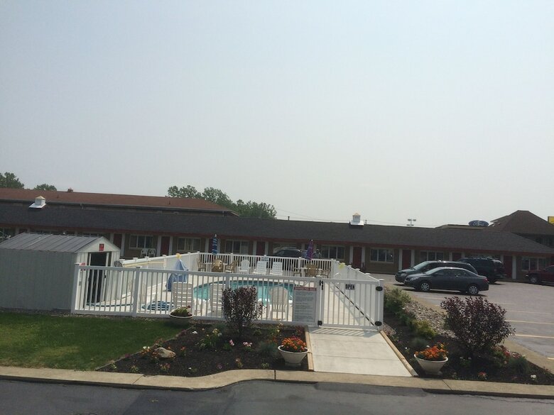 Caravan Motel