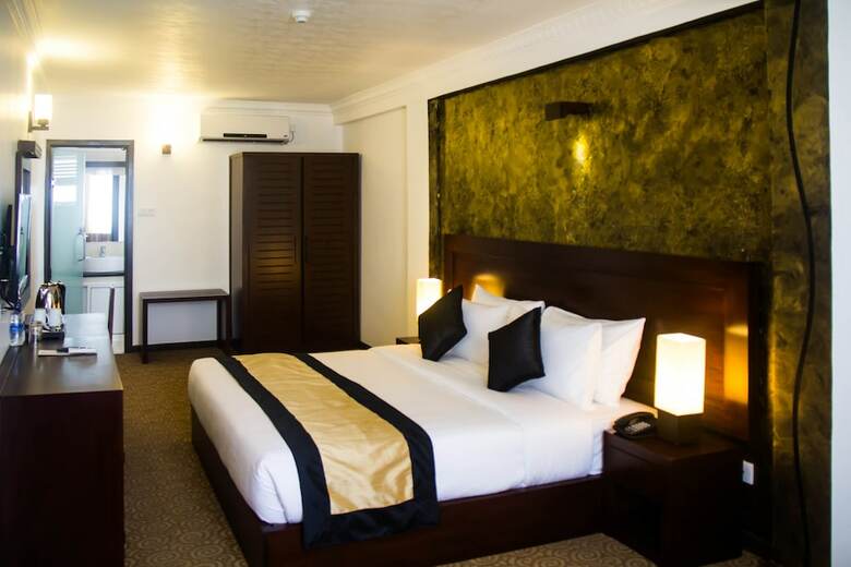 Ceylon City Hotel, Colombo