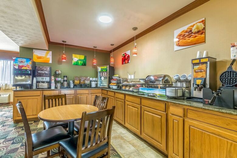 Hotel Quality Inn I-74 Batesville