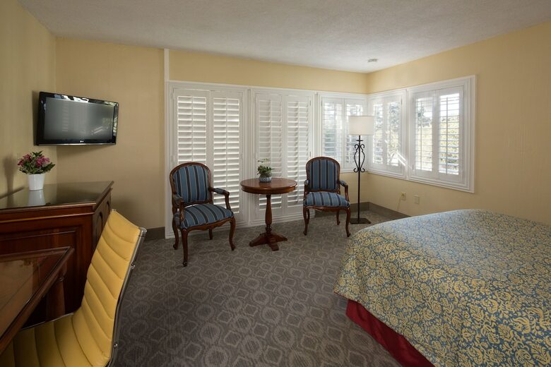 Hotel Normandy Inn
