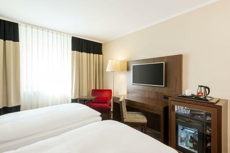 Hotel NH D�sseldorf City-nord