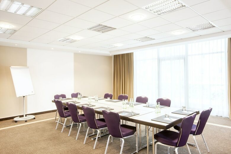 Hotel NH D�sseldorf City-nord