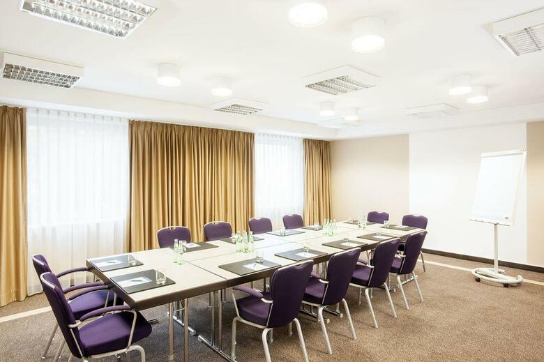 Hotel NH D�sseldorf City-nord