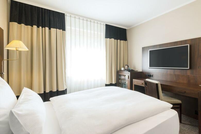 Hotel NH D�sseldorf City-nord