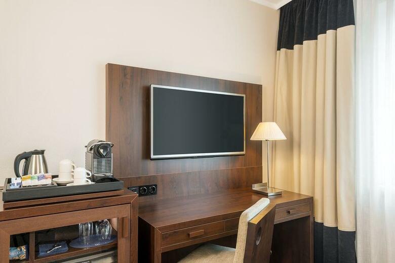 Hotel NH D�sseldorf City-nord