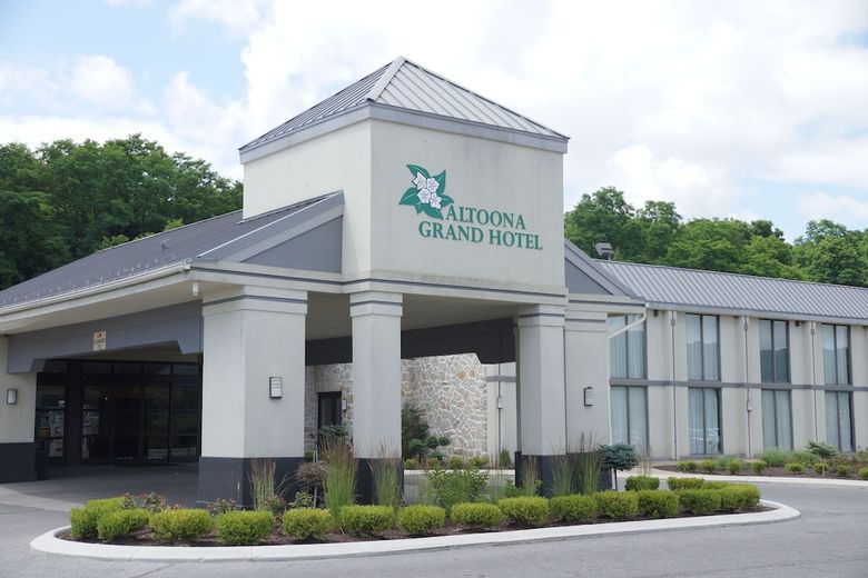Altoona Grand Hotel & Conference Center