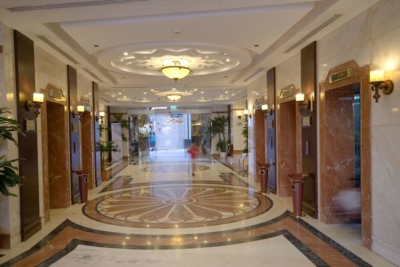 Al Eiman Royal Hotel