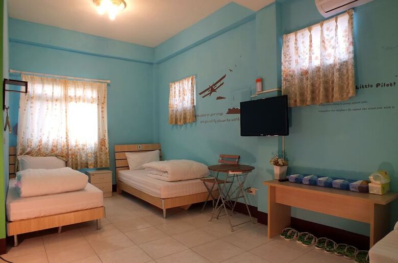 Hotel Single Flight Backpackers