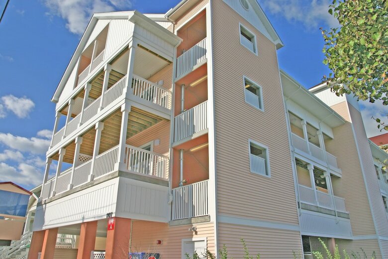 Monte Carlo Suites