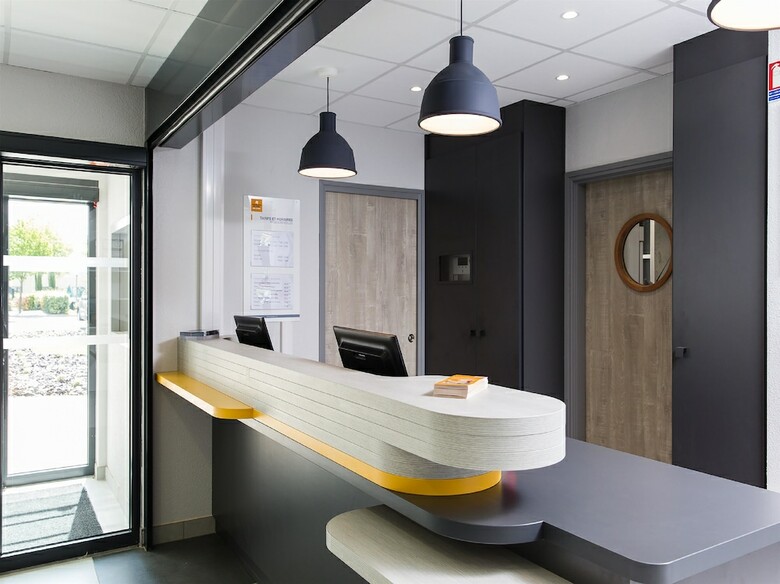 Hotel H�tel Premi�re Classe Chartres Barjouville