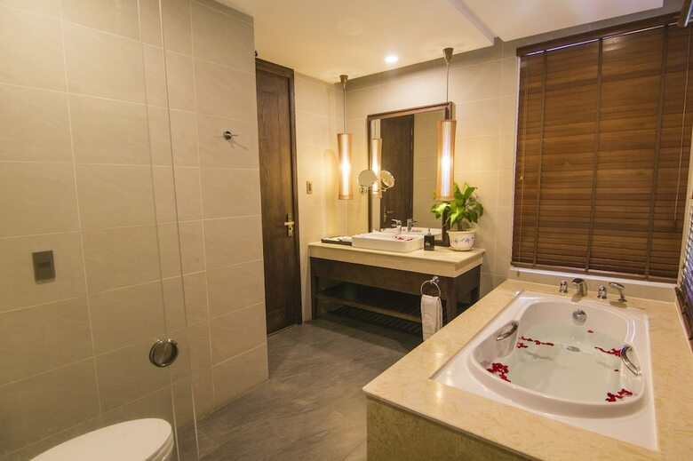 Apartamento Huong Phong Ho Coc Beach Resort