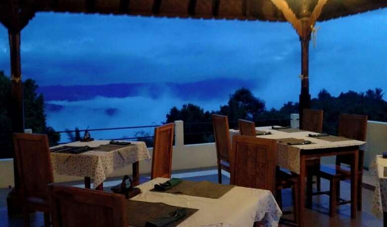Hotel Karang Sari Guesthouse & Restaurant