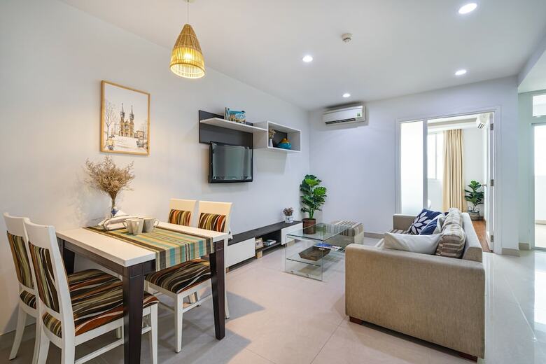 Aparthotel Holo Alex House Saigon - Serviced Homestay