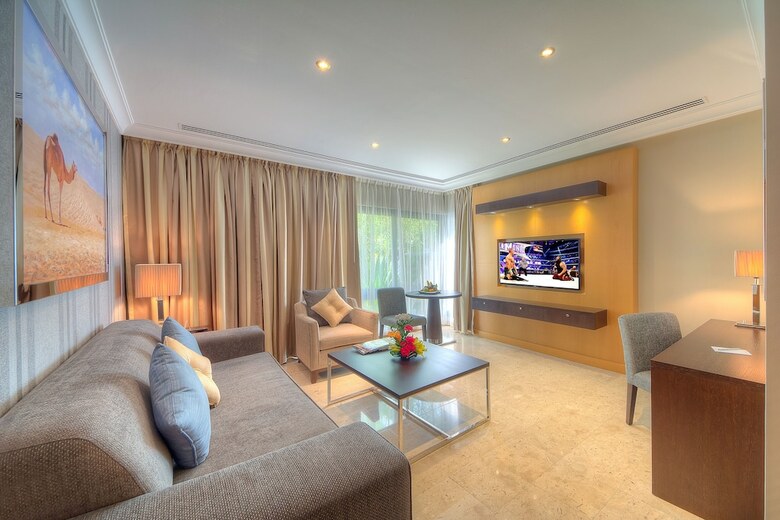Hotel Dubai Marine Beach Resort & Spa