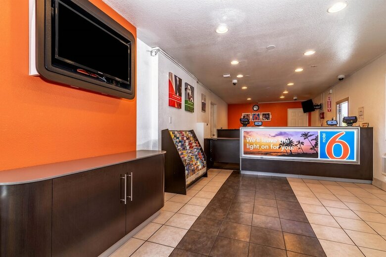 Motel 6 Palm Springs East-e Palm Canyon