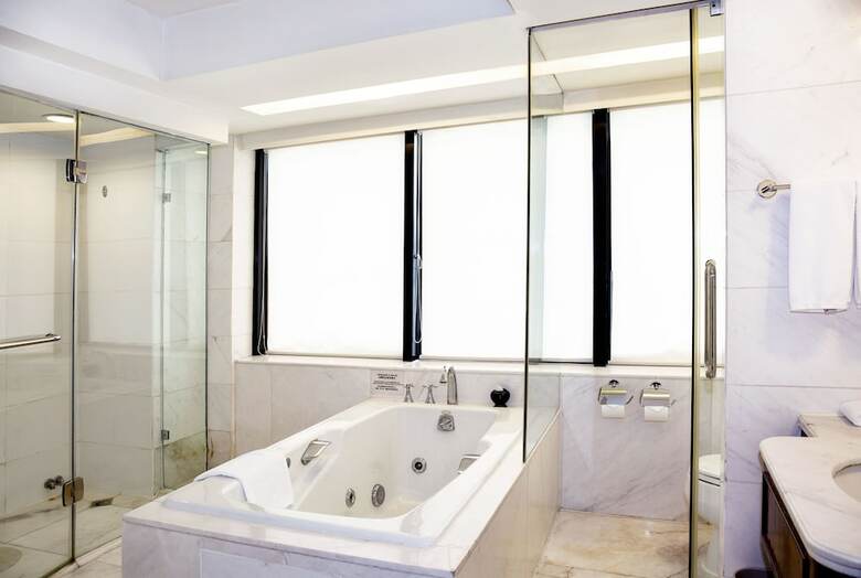 Crowne Plaza Hotel & Suites Landmark Shenzhen