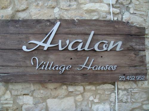 Apartamento Avalon Traditional Village Houses